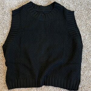 Black Sleeveless Women's Sweater
